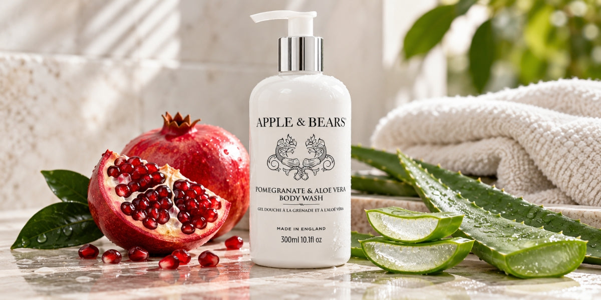 APPLE & BEARS Pomegranate & Aloe Vera Body Wash 300ml with fresh pomegranate and aloe vera.